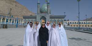 Our Australian Friends enjoying food and culture | Iran Tour for Australians